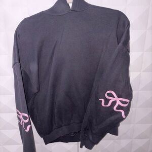 Black Hoodie with Pink Bow Sleeve Details🎀🖤